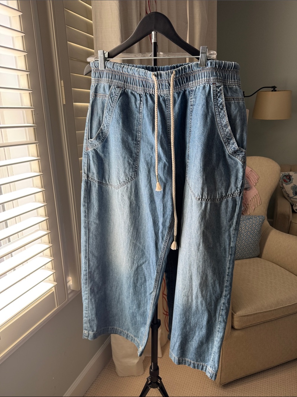 We The Free Light Blue Drawstring Cropped Denim Jeans